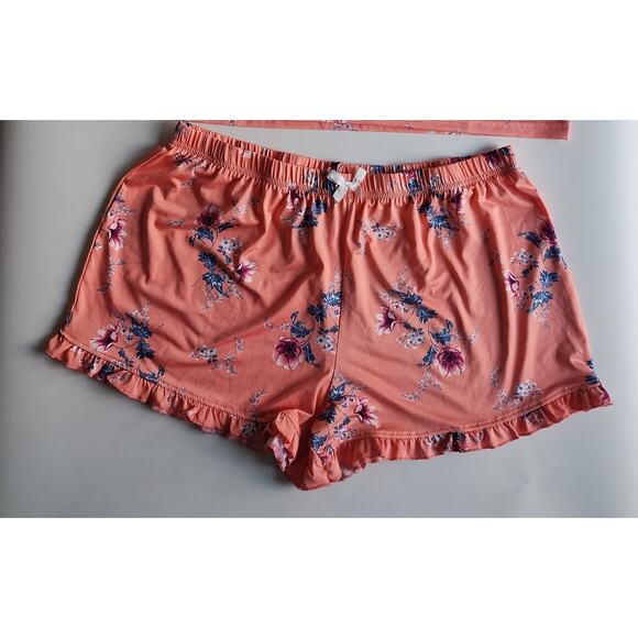 Gently Used Pink Flower Pajama Spa Set XL – Lavender Shower Steamers & Sleep Mas - Picture 4 of 9